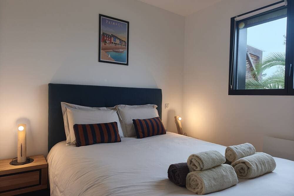 Foto 2 von 30: Kerzoé-Gîte-Ensuite-Premium-Poolblick