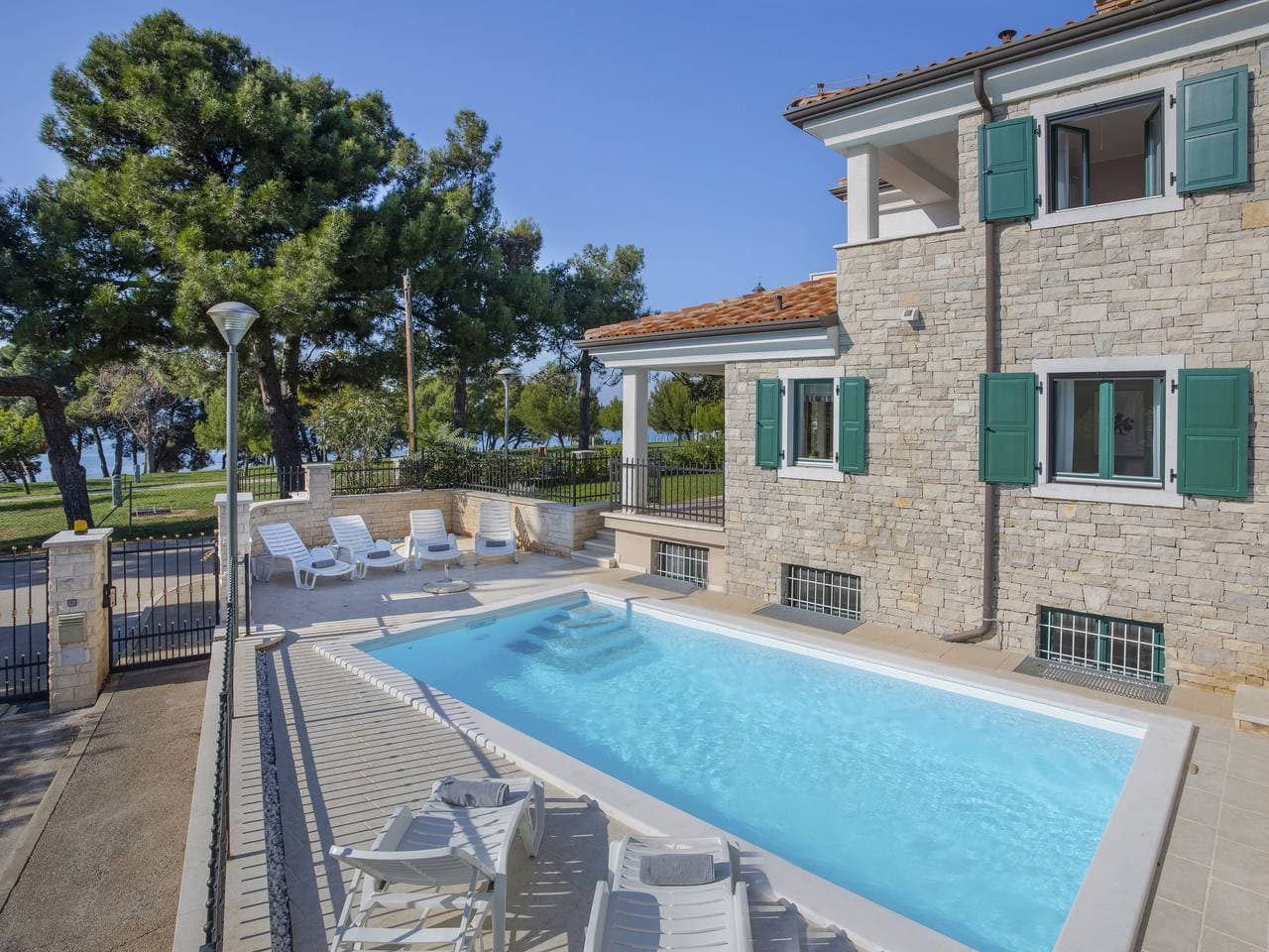 Foto 5 von 35: Villa Beach Front