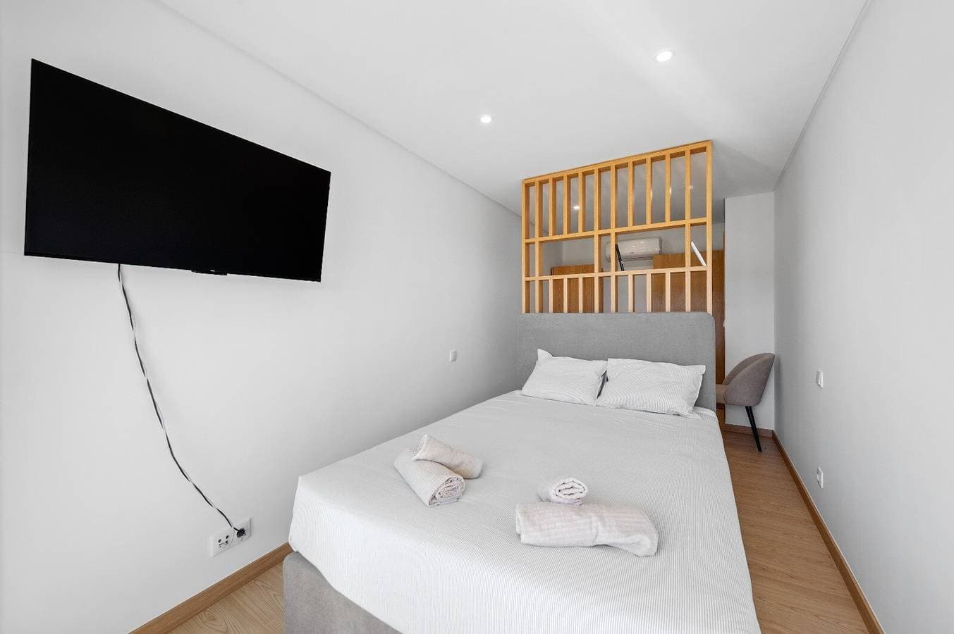 Foto 6 von 25: Bed and Breakfast 'Piso Lua' mit Bergblick und beheiztem Pool