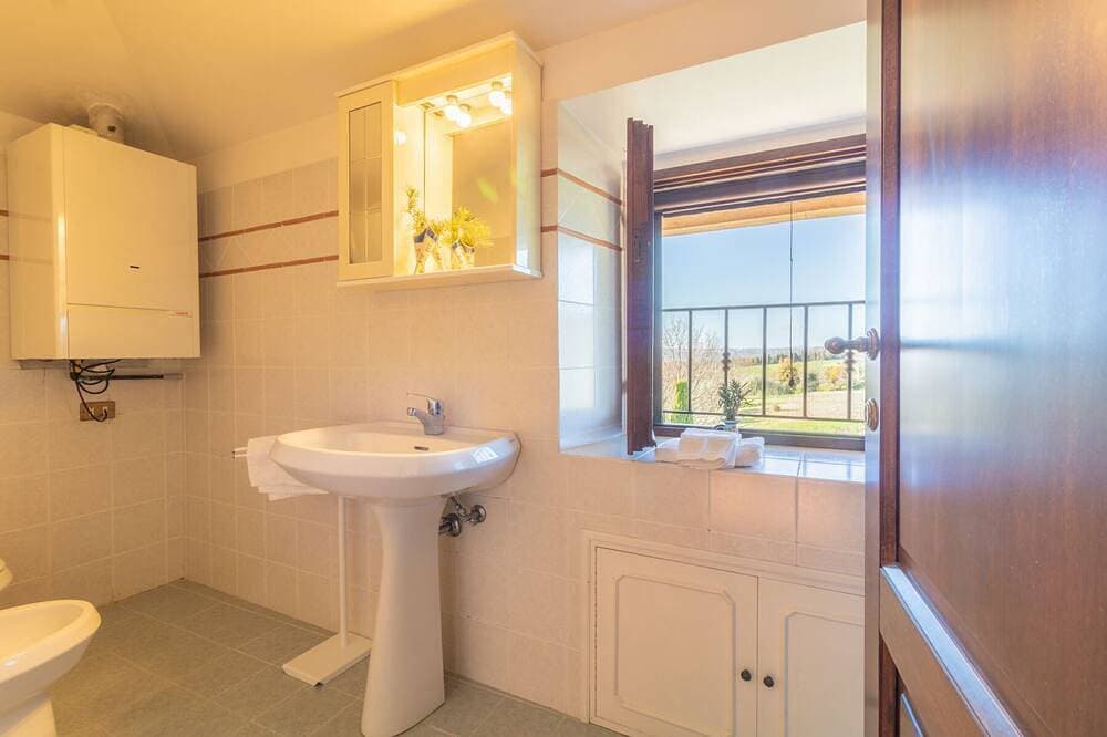 Foto 13 von 30: Agri-relais Il Poderaccio: your memorable stay on the Lake