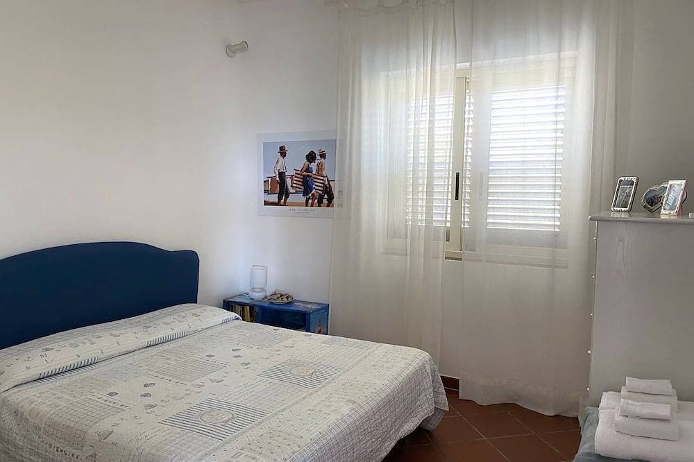 Foto 2 von 30: Holiday home with beautiful sea views, 3 minutes walk from the beach