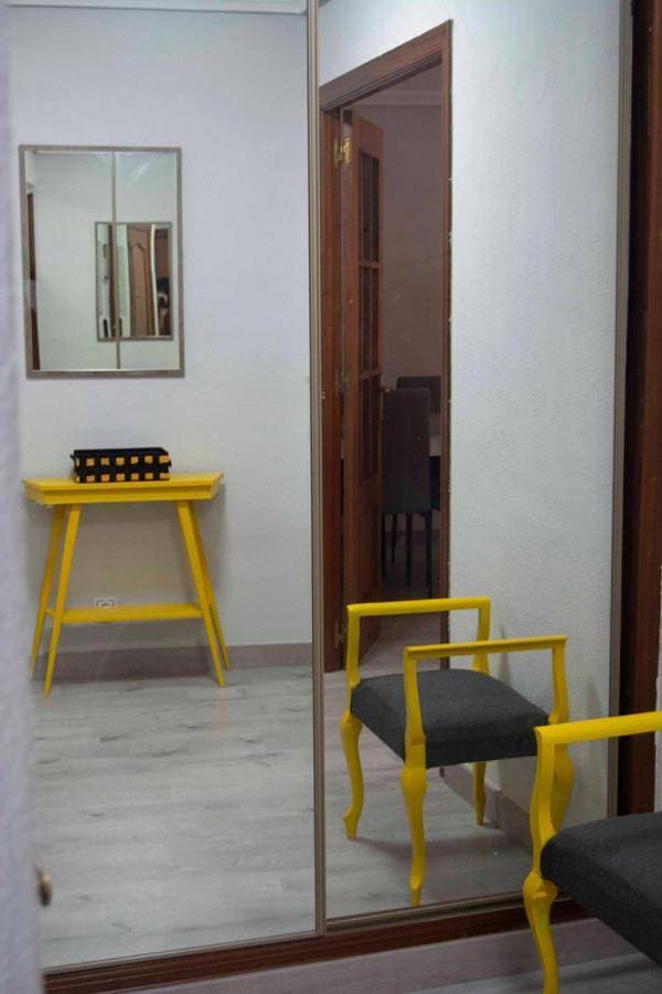 Foto 3 von 5: Apartment with Balcony