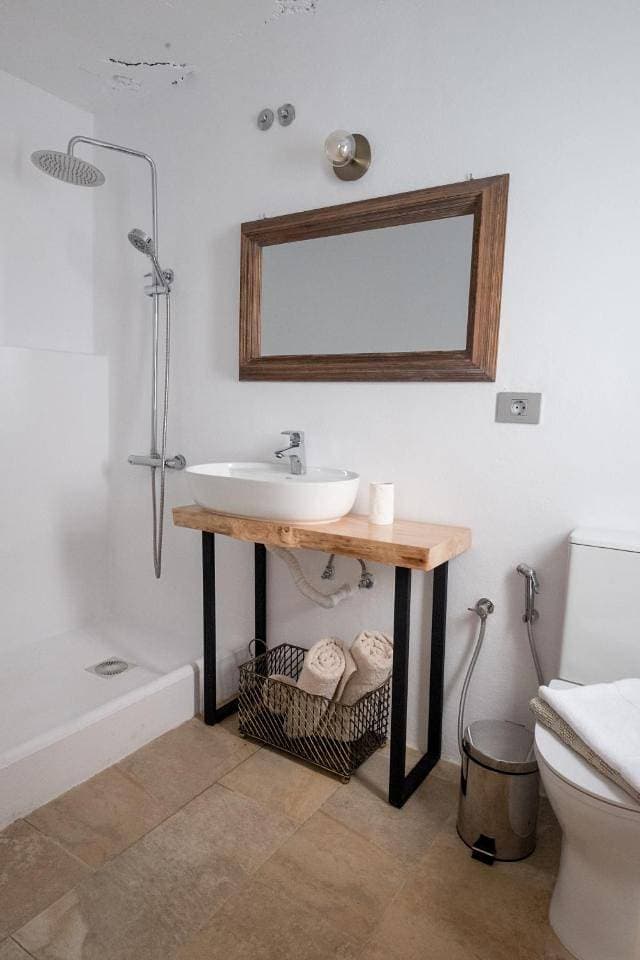 Foto 9 von 15: Double Room with Private Bathroom