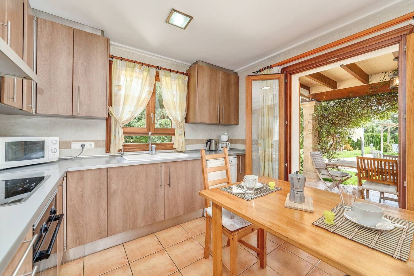 Foto 10 von 25: Ferienhaus 'Ines' mit Bergblick, WLAN und Klimaanlage