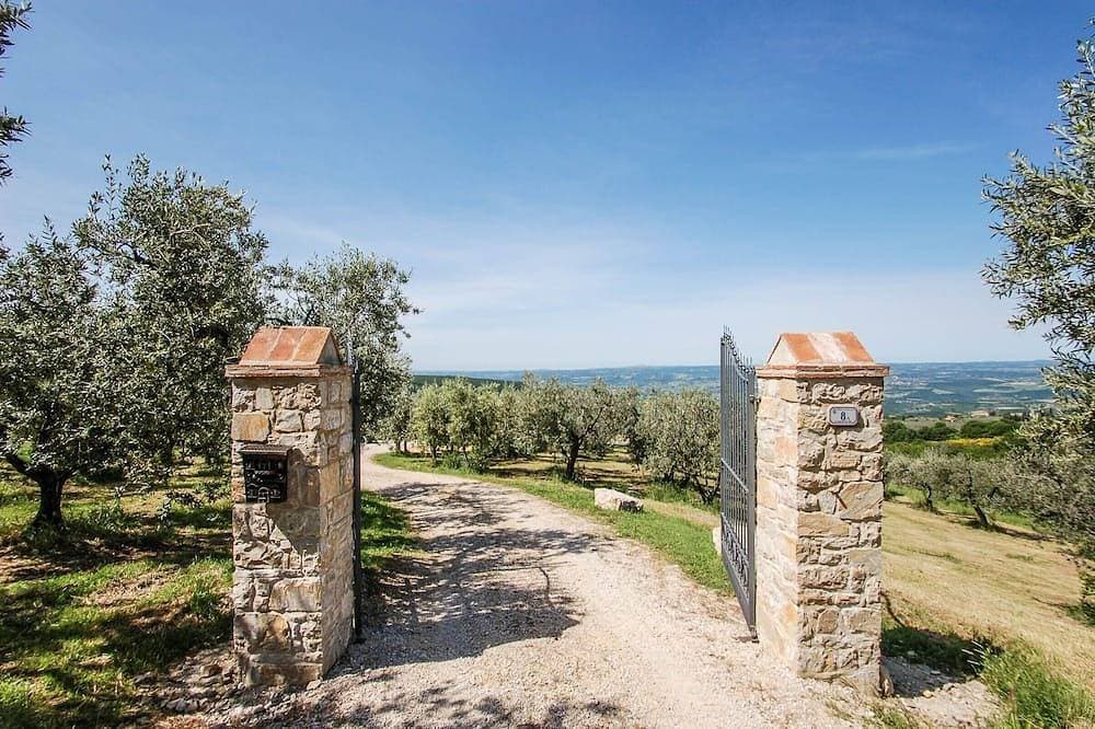 Foto 8 von 30: Freistehende Villa mit privatem und eingezäuntem Pool 1,6 km Montecchio, 20 km von Orvieto.