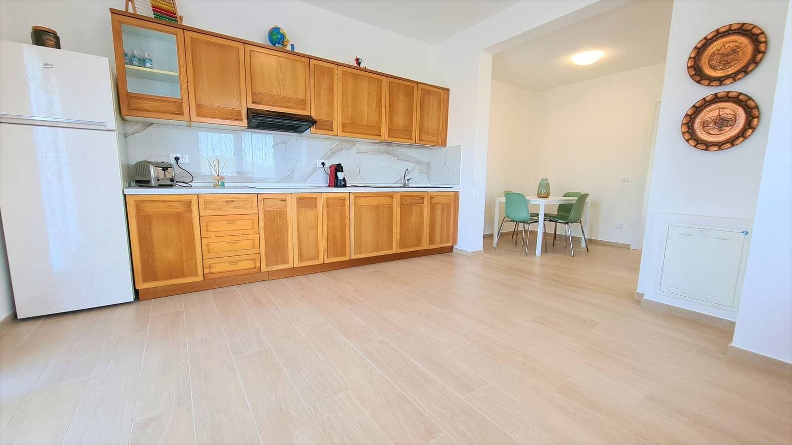 Foto 3 von 17: Ferienwohnung 'Spiagge Bianche' mit Meerblick, Balkon und Klimaanlage