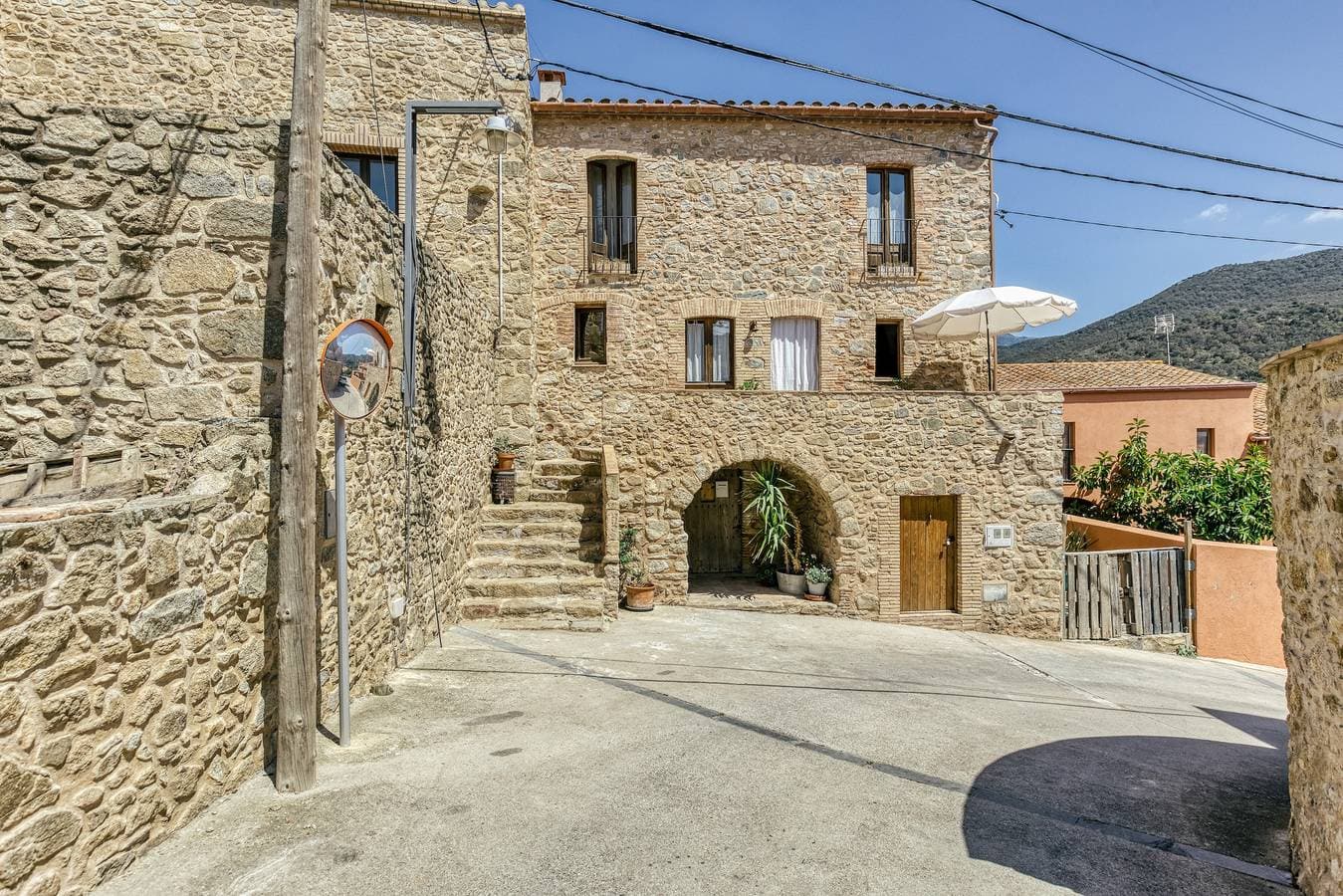 Casa de Pueblo 1