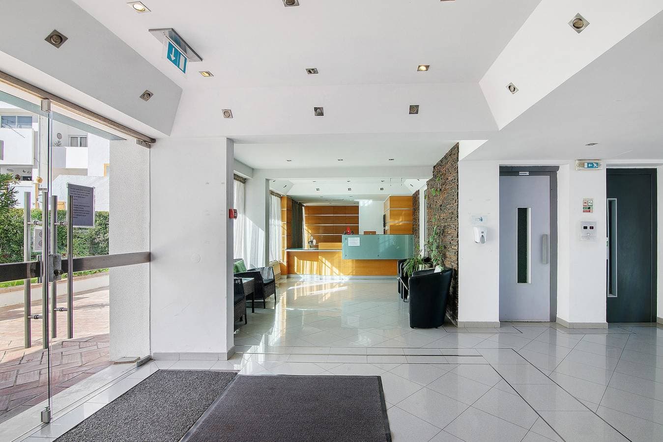 Foto 6 von 28: Einzimmerapartment 'Estúdio Completo' mit Meerblick, Wi-Fi und Klimaanlage