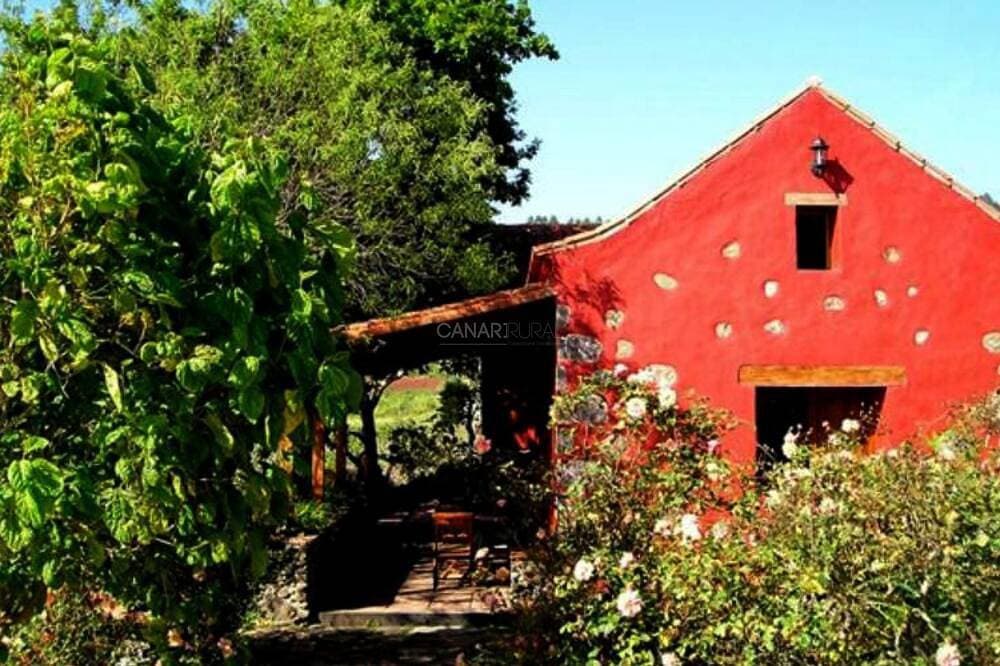 Foto 6 von 15: Restauriertes kanarisches Ferienhaus El Roble mit privatem Pool in Fon