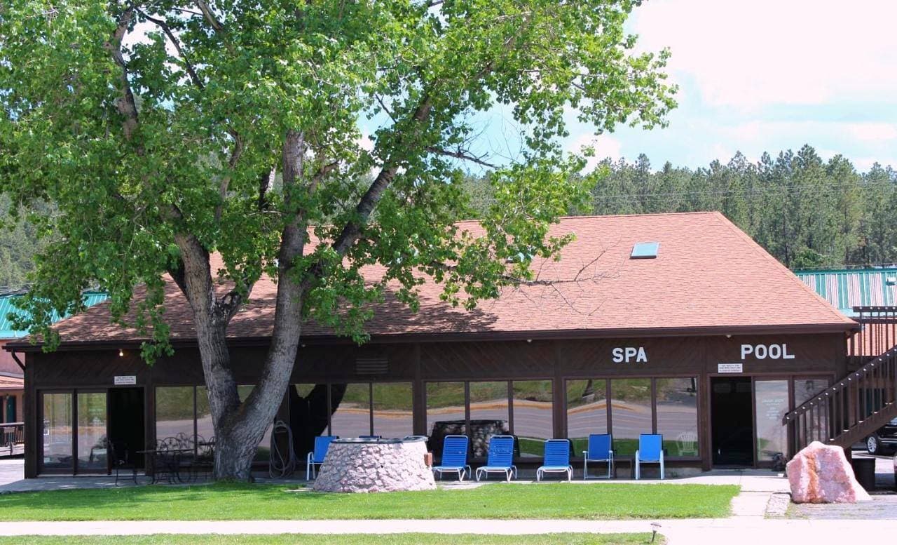 Chief Motel 1