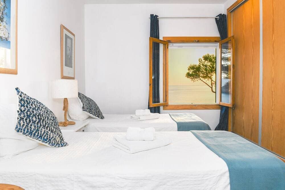 Foto 4 von 25: Chalet con Vistas Panorámicas en Primera Línea de mar