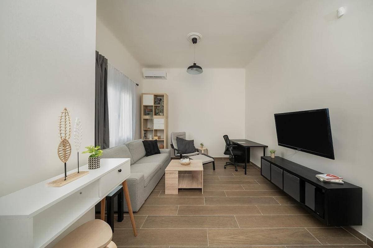 Santa Marina - Comfortable & Cozy House in Egaleo-Athens 1