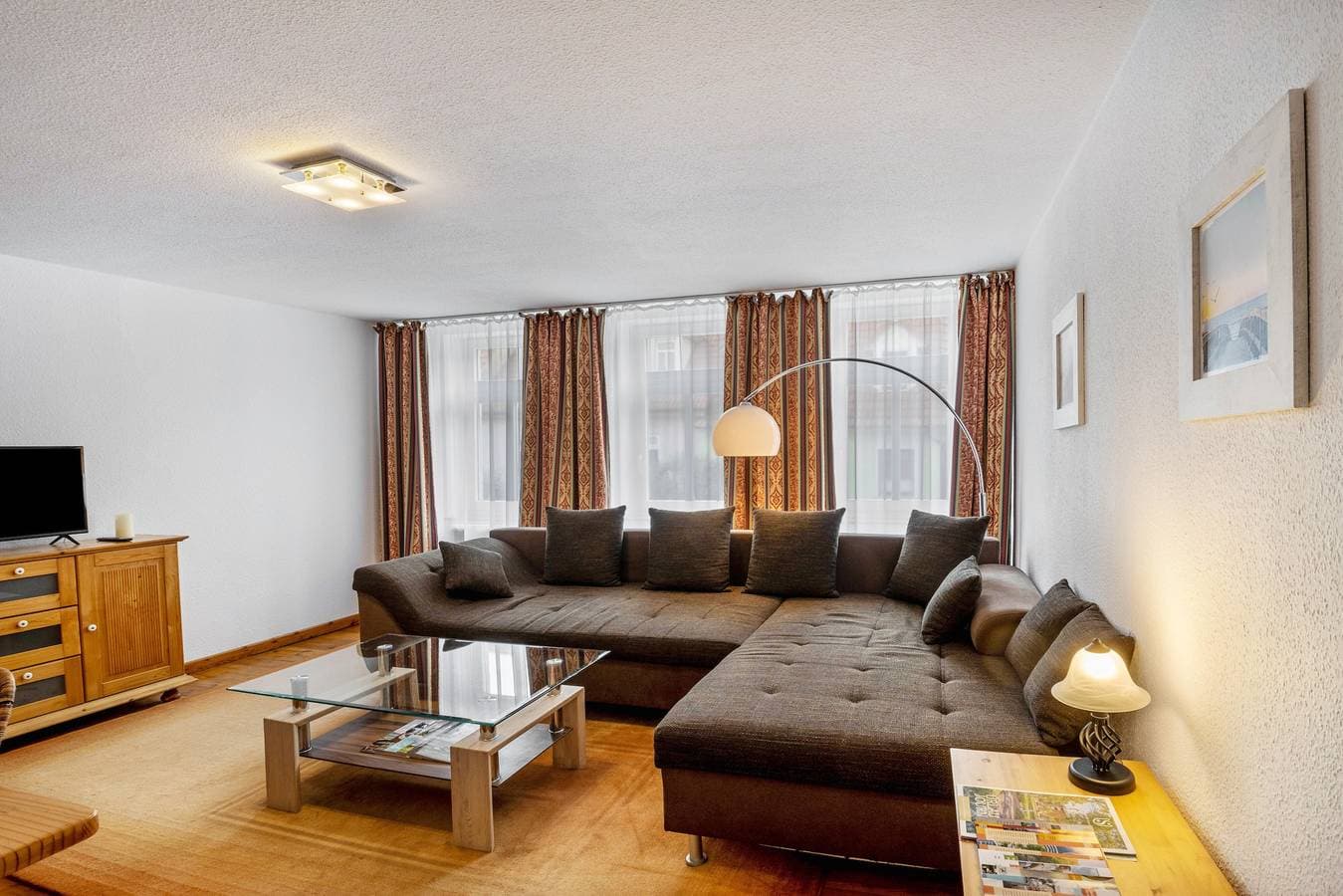 Foto 2 von 26: Ferienwohnung "Kolibri" mit Gemeinschaftsterrasse und Gemeinschaftsgarten