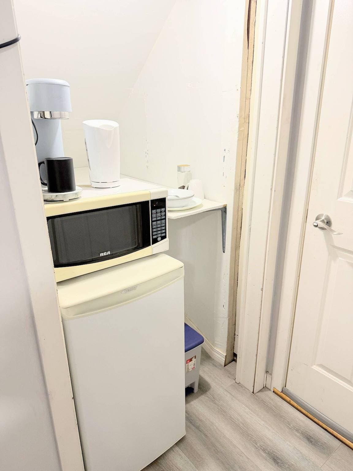 Foto 5 von 9: Modernes Studio mit eigenem Eingang, eigenem Eingang, flexibler Check-in