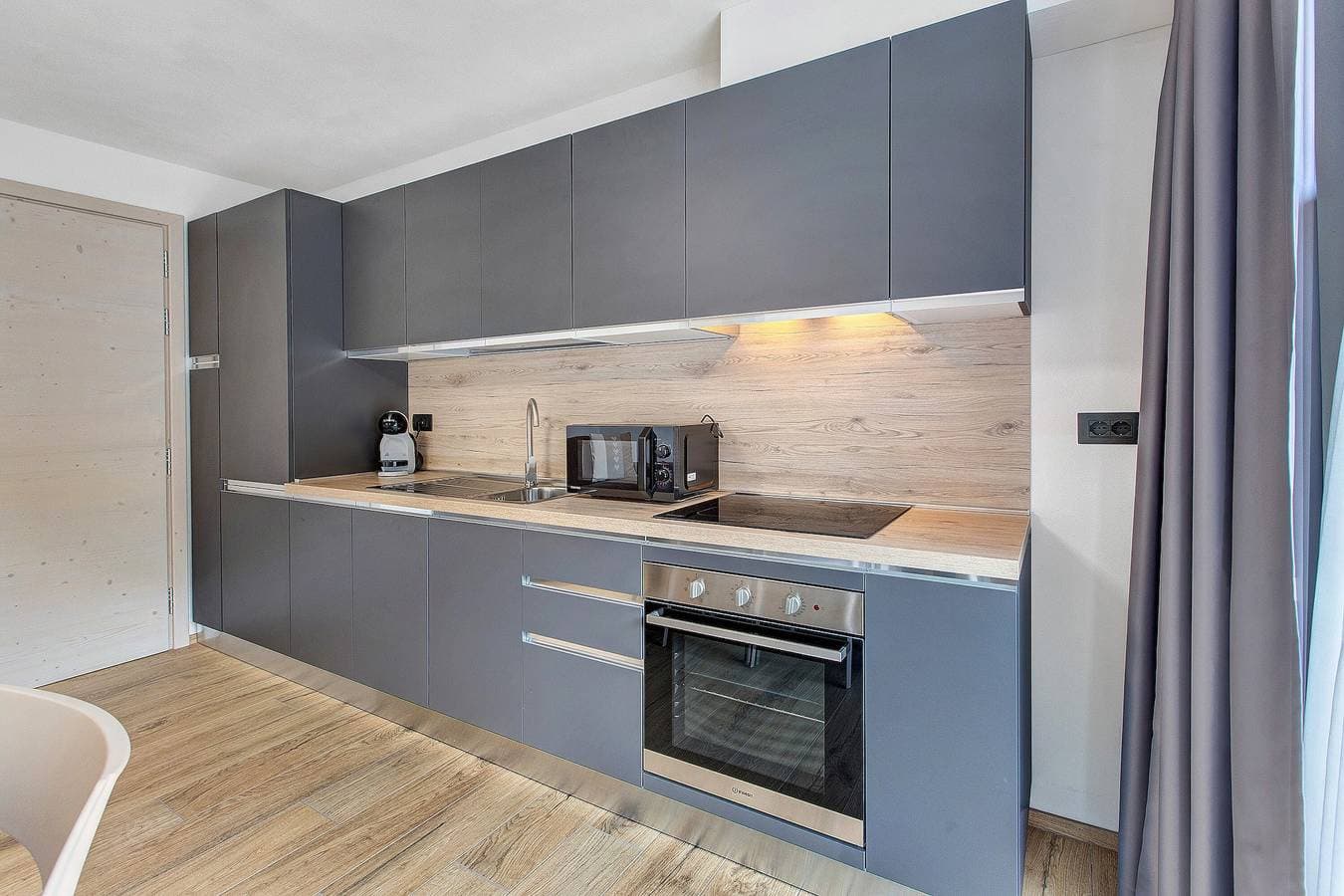Foto 5 von 31: Ferienwohnung 'Appartamento La Serenella' mit Bergblick, Garten und WLAN