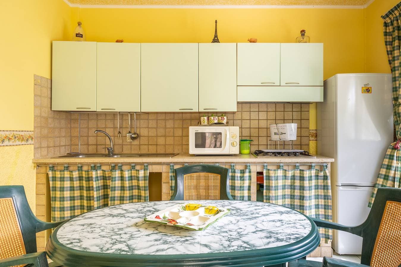 Foto 6 von 20: Villa 'Fronte Mare Liolà – 4 Personen' mit Meerblick und privatem Strandzugang