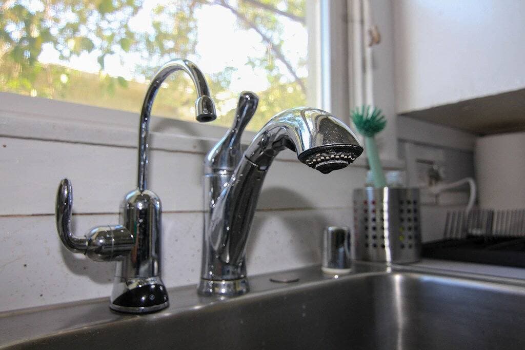 Foto 12 von 53: Charming Two Room Bungalow with Patio and Backyard Near Downtown