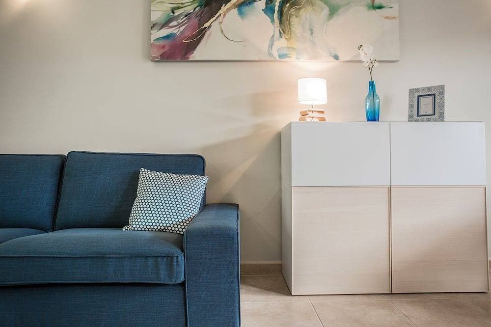 Foto 9 von 30: Modernes Stadthaus mit 2 Schlafzimmern, Wifi und Garage neben dem Strand