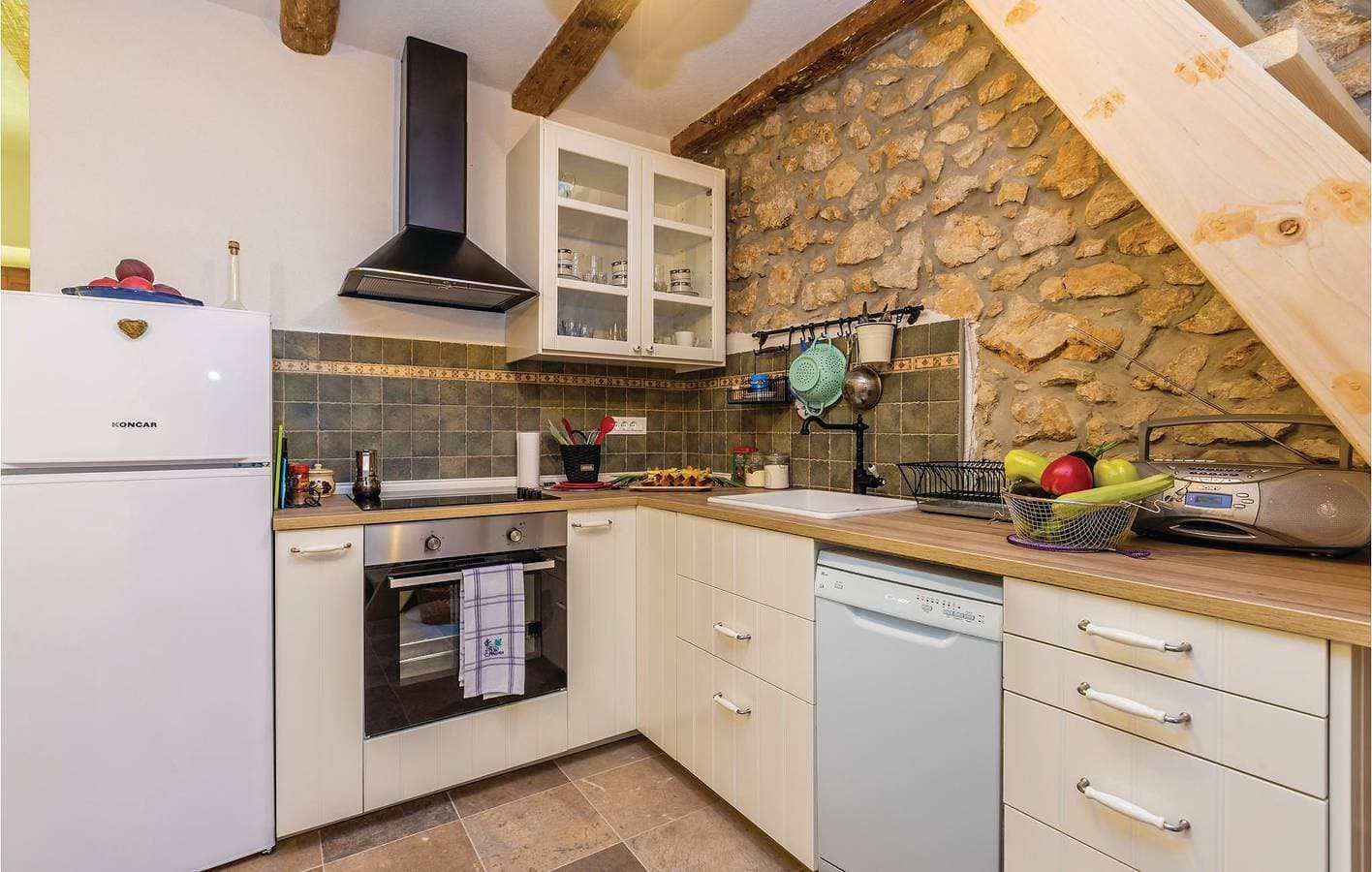 Foto 12 von 24: Gemütliche Ferienwohnung mit Meerblick, WLAN, Klimaanlage und Surfmöglichkeiten in der Nähe