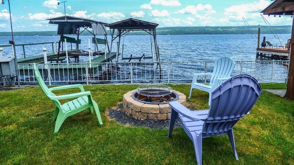 Foto 9 von 19: Die Trottage: \"Modernes 2 Schlafzimmer Seneca Lake Home\"