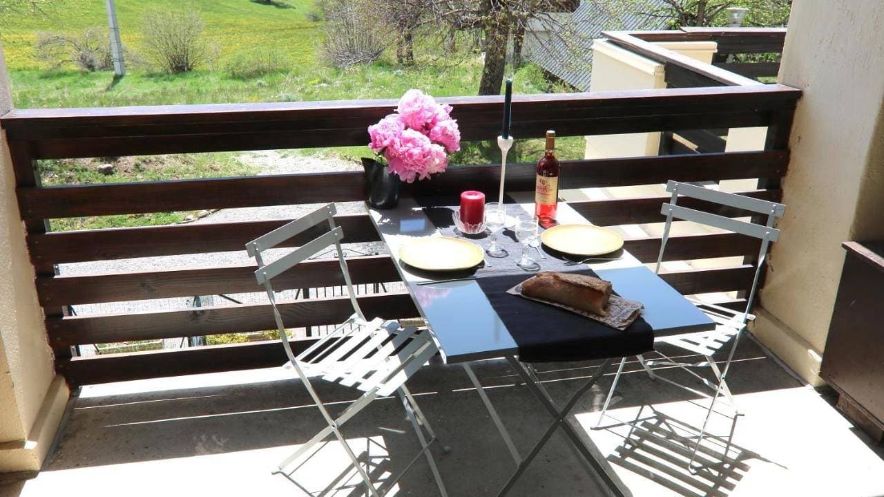 Mon Mounier : Studio cosy au pied des pistes / Vue de rêve ! 1