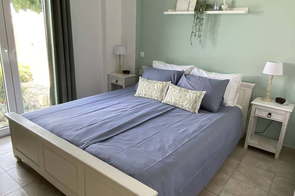 Foto 2 von 22: Detached Holiday Villa with private pool in Loutra, Crete