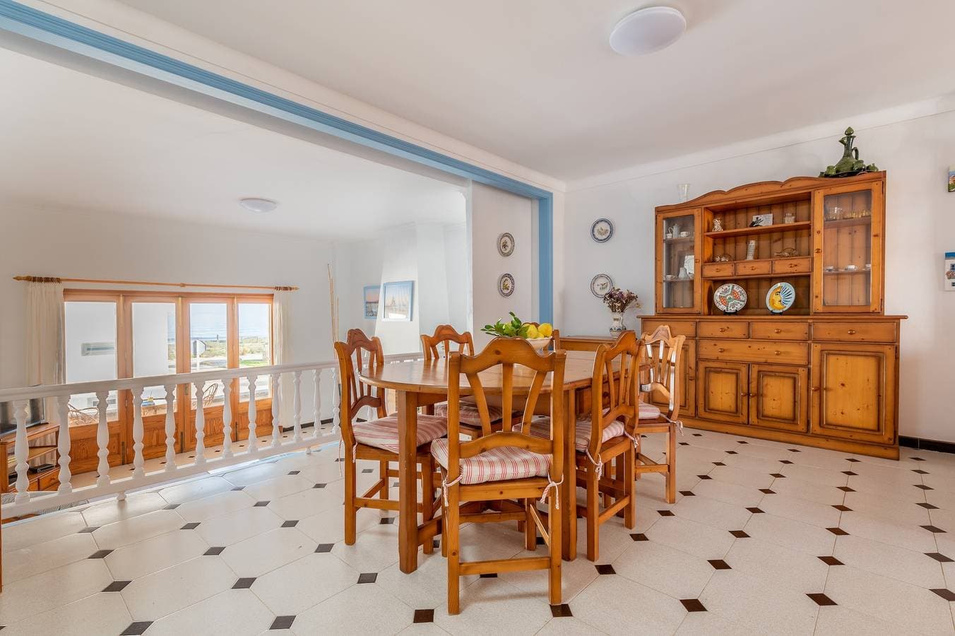 Foto 9 von 31: Zentrale Ferienwohnung nur wenige Meter vom Strand entfernt, mit Terrasse