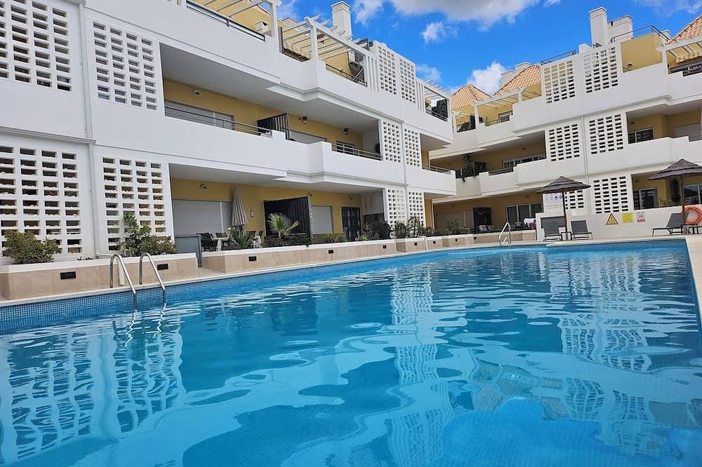 Amazing & Modern Apartment in Cabanas Beach with direct pool access (Sleeps 4) 1