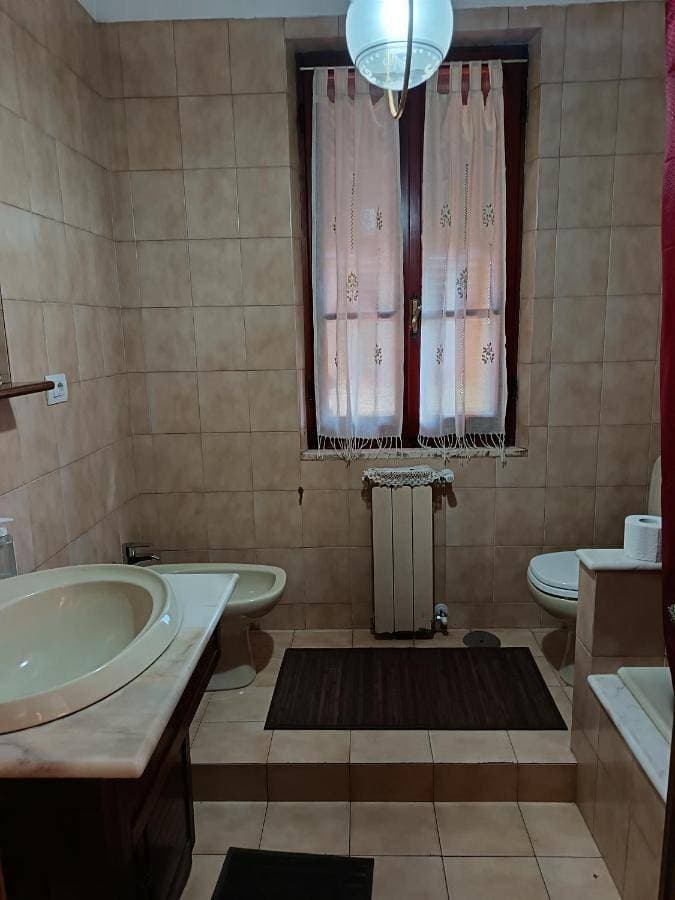 Foto 5 von 5: Three-Bedroom House