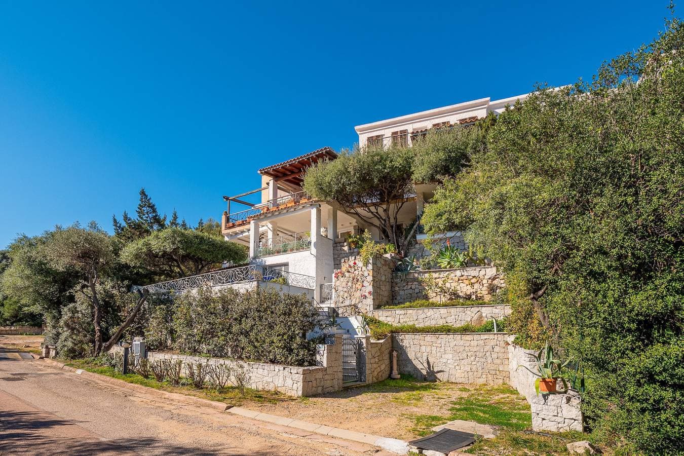 Foto 2 von 25: Ferienwohnung 'Bella Vista Marinella 2' mit Meerblick, Terrasse, Klimaanlage und WLAN
