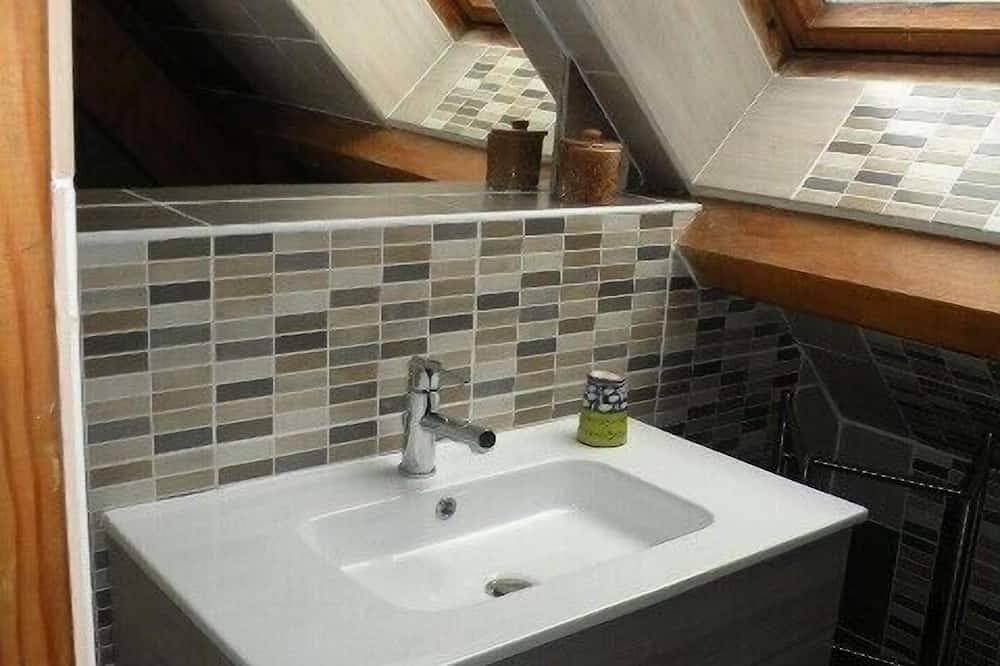 Foto 8 von 26: Alte Scheune mit Geschmack renoviert ohne Gegenüber, großes Terrain und Pool