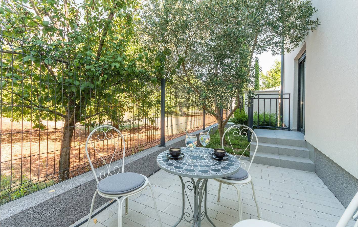 Foto 9 von 31: Gemütliche Ferienwohnung mit Terrasse, WLAN und 1 km Entfernung zum Strand Dječji Raj