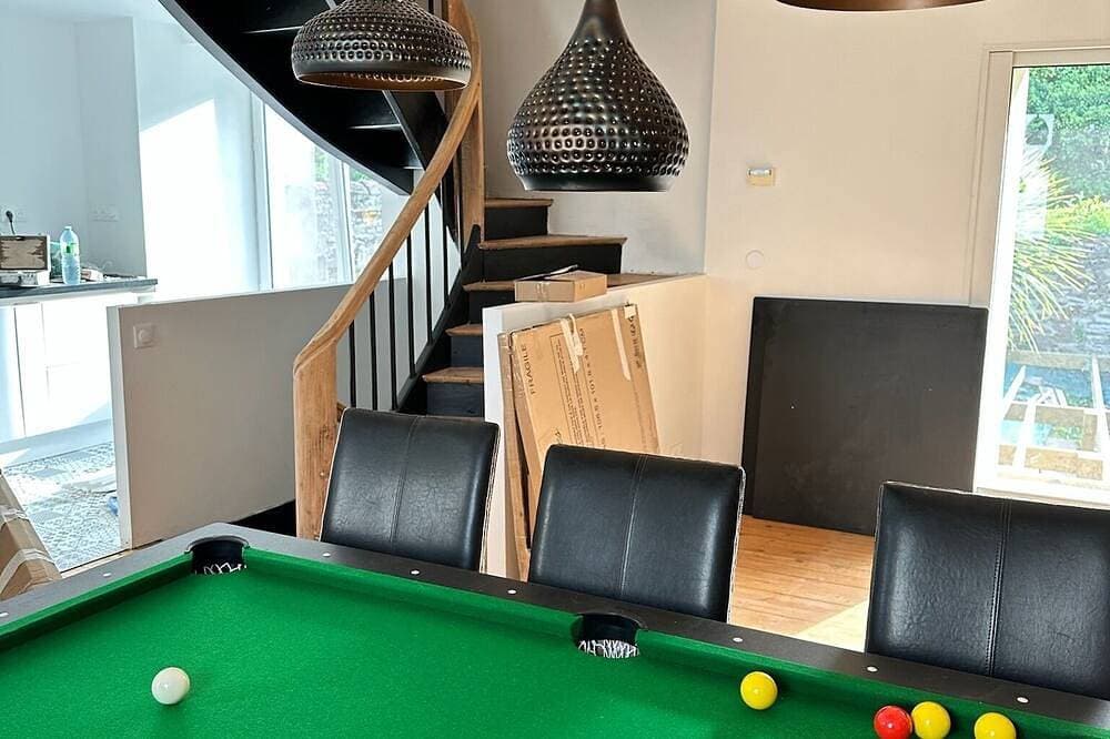 Foto 7 von 25: Maison Entièrement Rénovée Avec Billard en Plein Cœur du Légué et à 5 min Plage