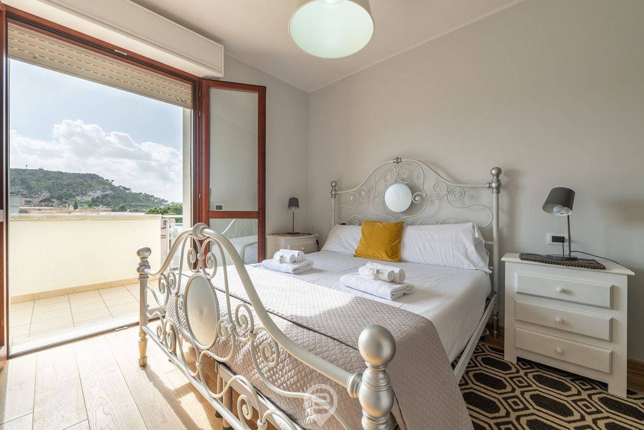 Foto 3 von 28: Ferienwohnung für 2 Personen mit Balkon/Terrasse