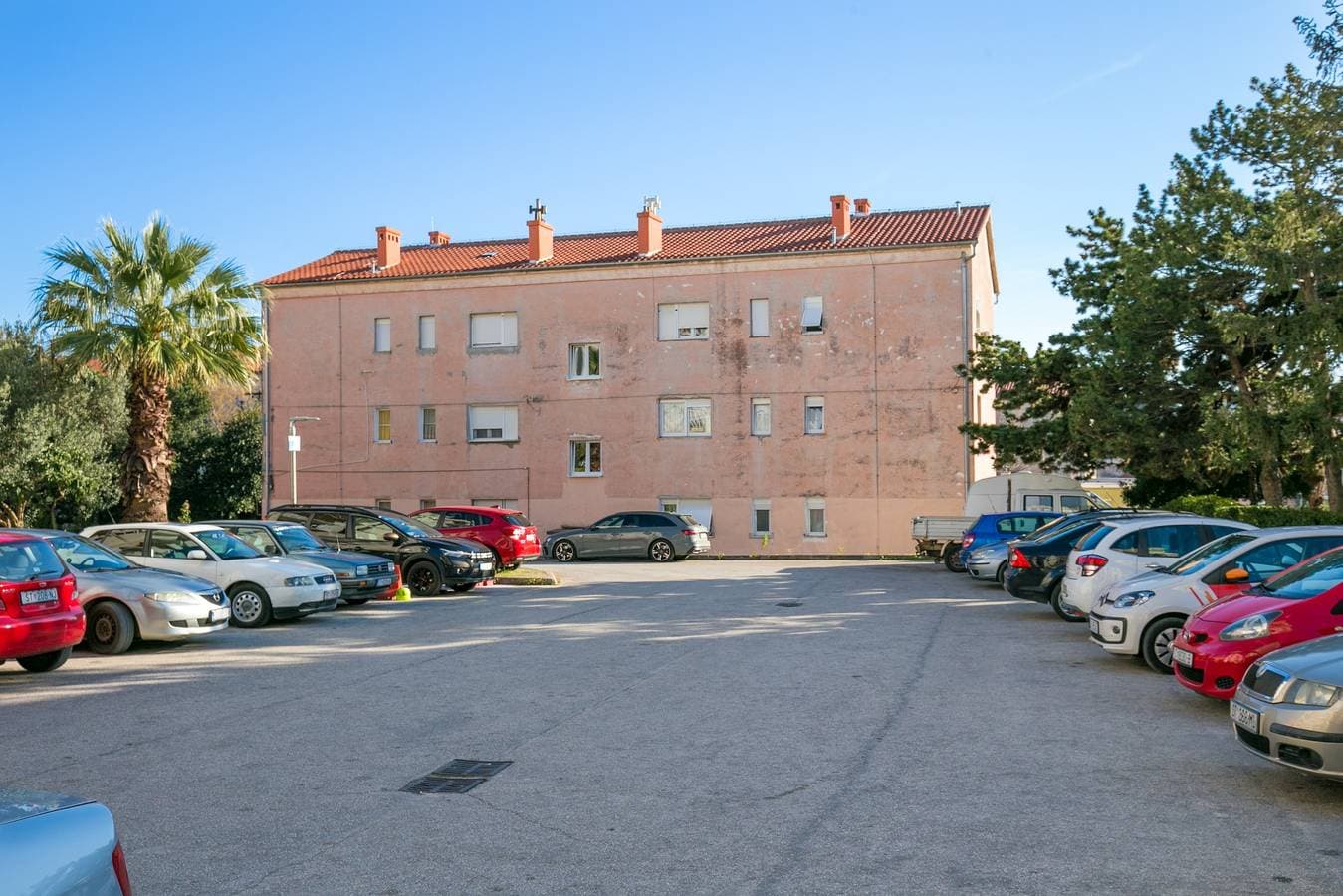 Foto 5 von 29: 2-Zimmer-Ferienwohnung mit Terrasse und Meerblick Trogir A-23836-a
