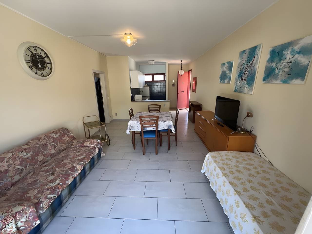 Foto 8 von 18: Ferienwohnung 'Casa Vacanze Heidi mit Gemeinschaftspool und privater Terrasse'