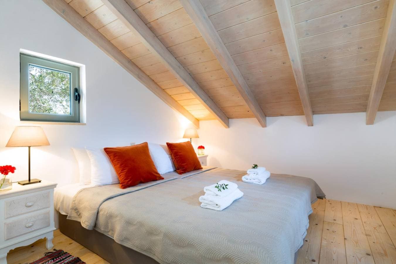 Foto 10 von 32: Villa für 4 Personen mit Pool