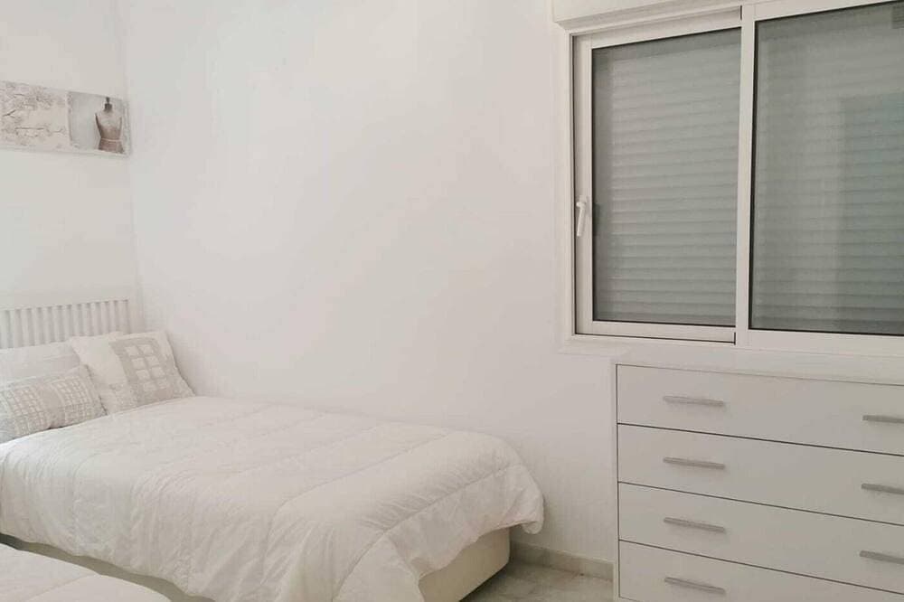 Foto 2 von 22: Luxuswohnung in Estepona mit Terrasse und Parkplatz