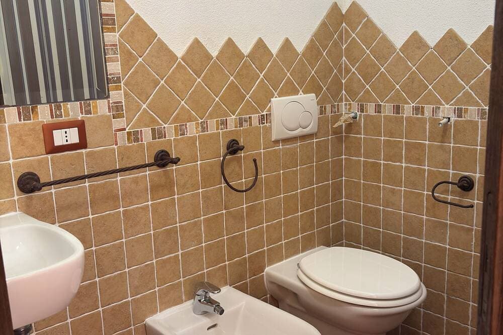 Foto 13 von 30: Villa, 600m Garten., Parkplatz., Dusche, Grill, große Veranda mit Küchenzeile