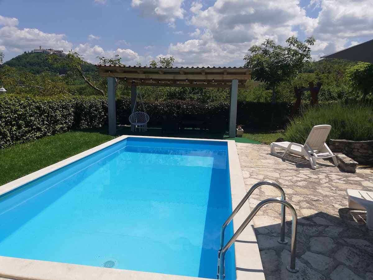 Foto 7 von 26: Ferienhaus mit Pool und Klima