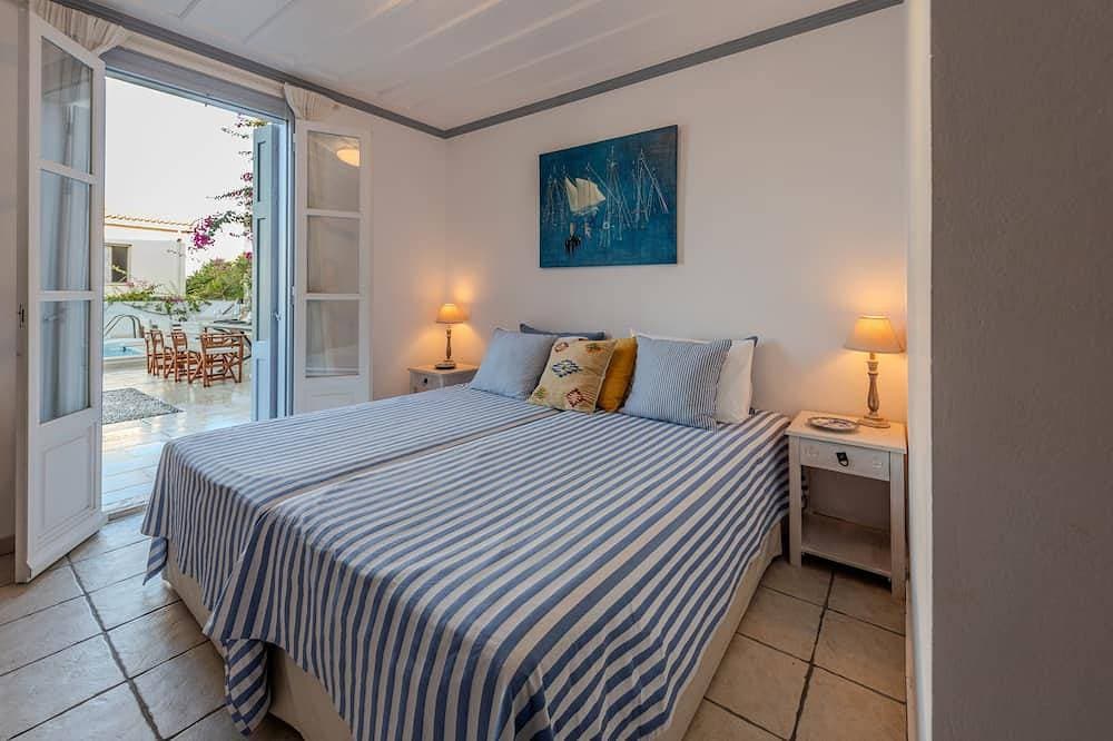 Foto 7 von 30: The Villa Evita in Spetses. Stunning view, private pool and daily maid service.