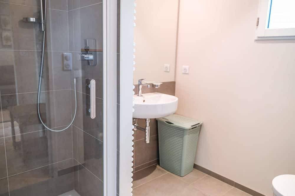 Foto 5 von 28: Neue Luxus-3-Bett-Villa mit privatem Pool auf Chateau Immobilien