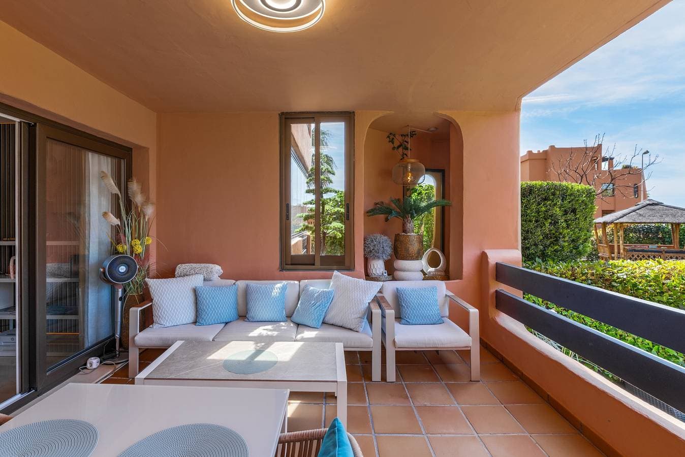 Foto 11 von 35: Ferienwohnung 'Casares Beach Golf' mit Gemeinschaftspool, Wi-Fi und Klimaanlage