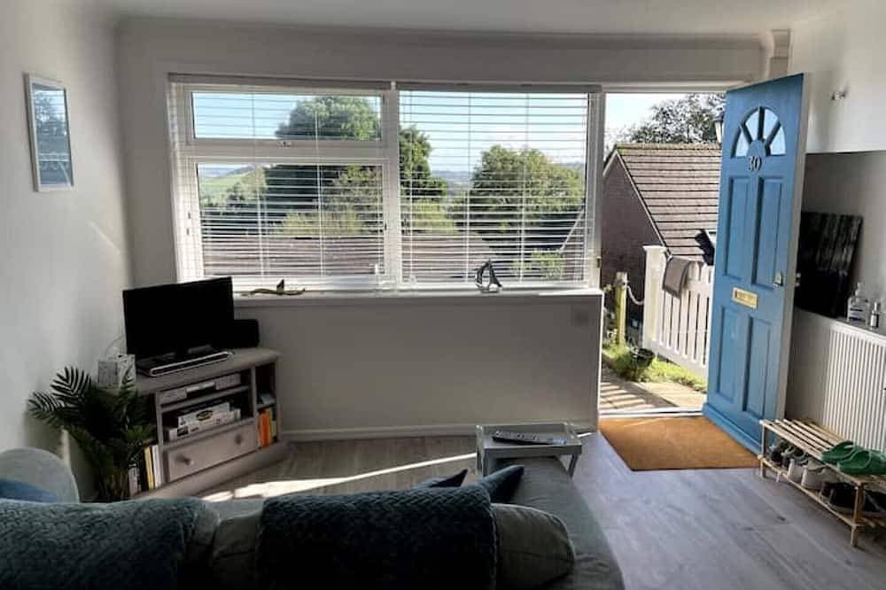 Self-catering studio in beautiful Charmouth 1