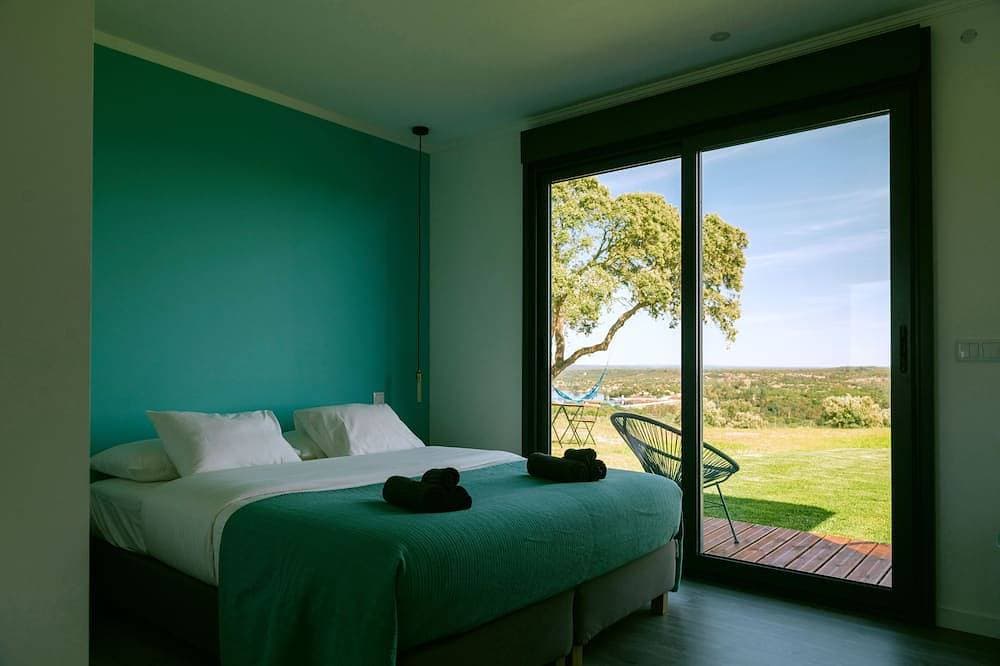 Foto 2 von 30: Monte Da Fifas Landhaus mit Pool und herrlichem Blick auf den Staudamm