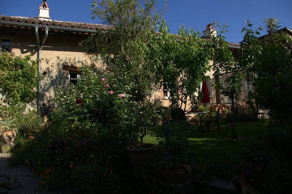 Charakterhaus mit Garten in einem aus dem 13. Jahrhundert Bastide 1