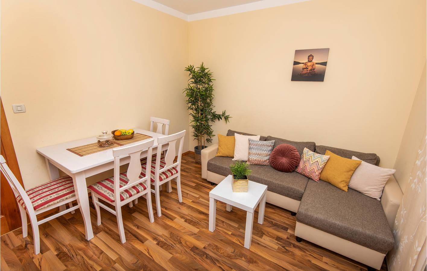 Foto 3 von 16: Gemütliche Ferienwohnung mit Terrasse, WLAN und Parkplatz, 1 km vom Strand entfernt
