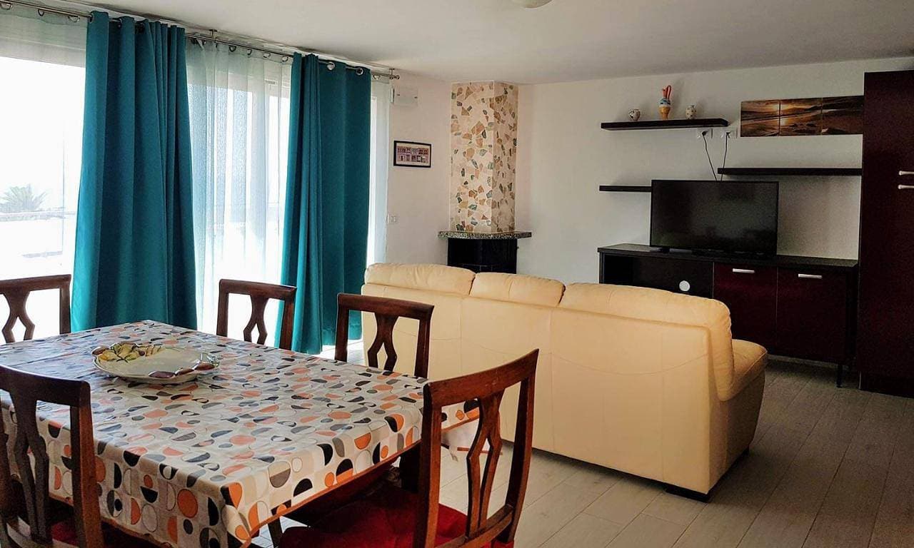 Foto 4 von 5: Economy Double or Twin Room
