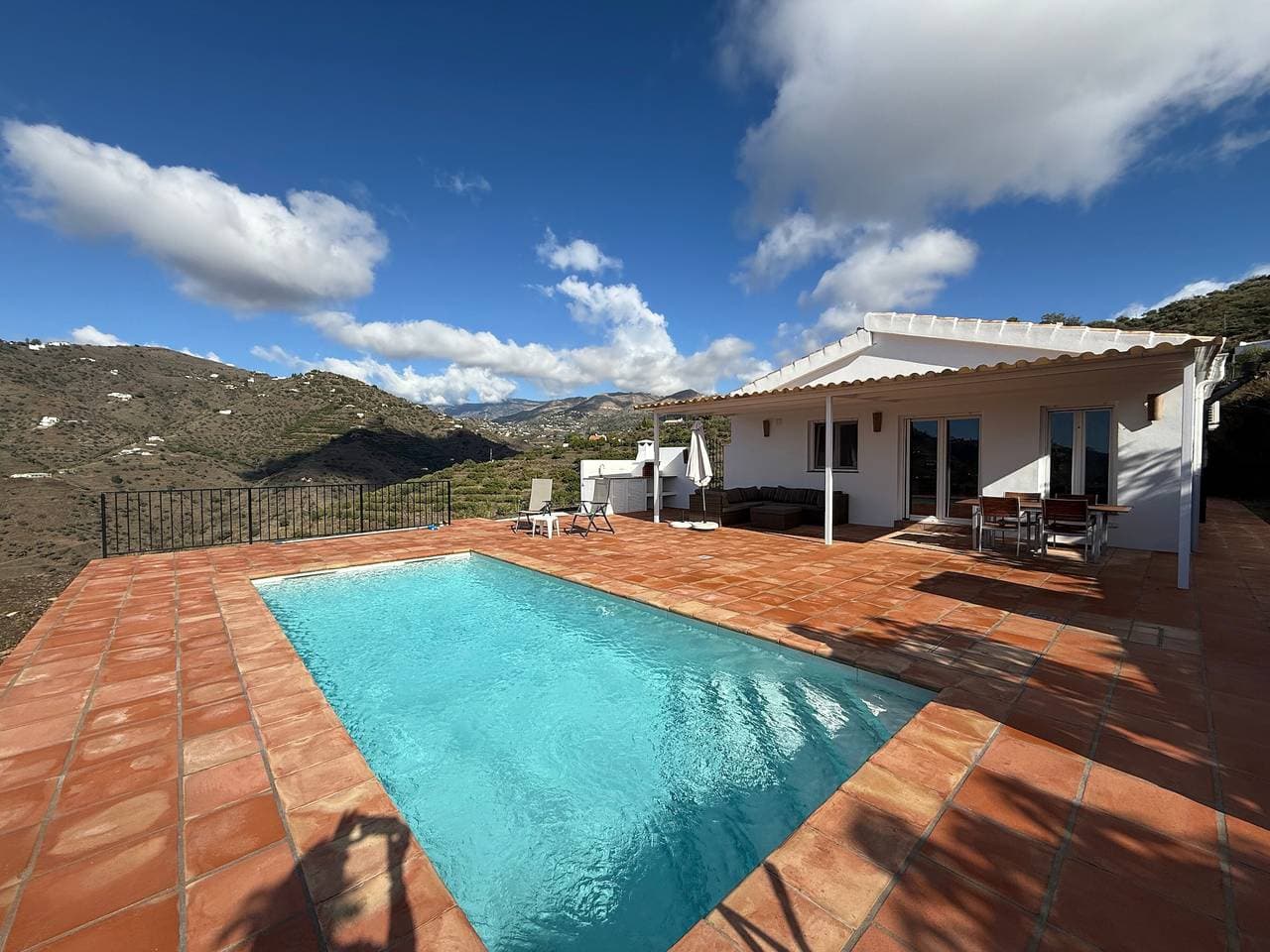 Foto 2 von 34: Villa 'Cortijo Albarino' mit Meerblick, WLAN und Klimaanlage