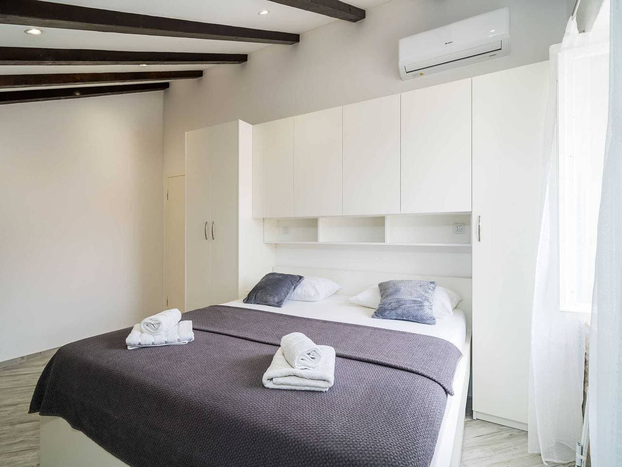 Foto 11 von 54: Villa Ro-Ma - Three Bedroom Villa with Terrace and Sea View